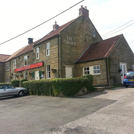 Ferienwohnung The Grapes Staithes Exterior foto